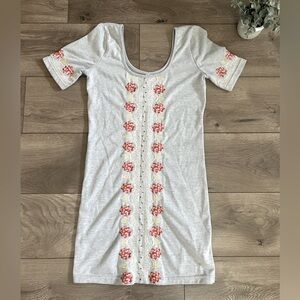 FREE PEOPLE Embroidered Boho Dress Size Medium